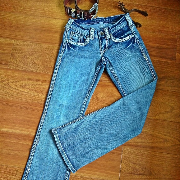 ***SOLD***Cowgirl Tuff XOXO Boot Cut Jeans - Picture 3 of 8